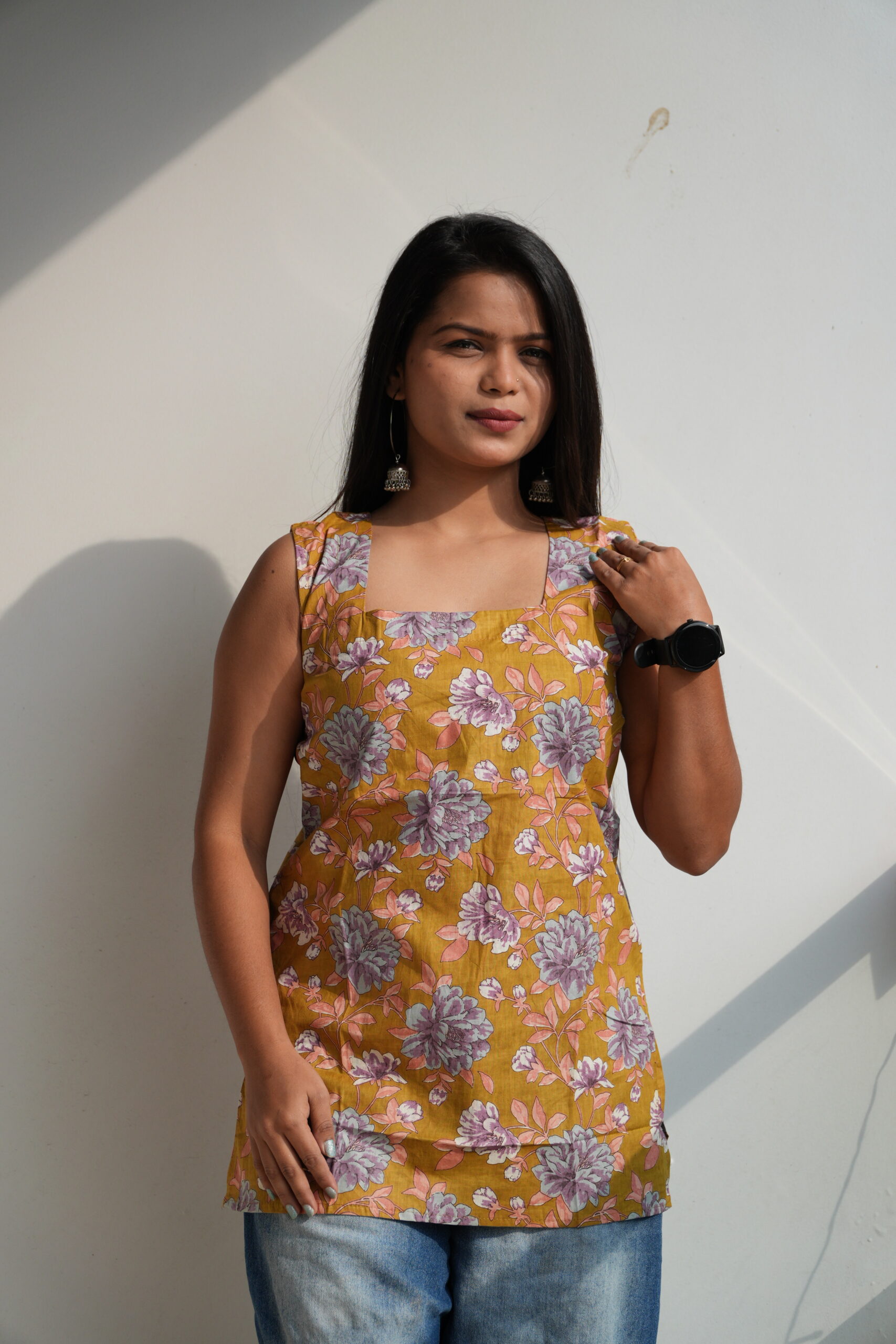 Women's Floral Printed Square Neck, Back Tie Sleevless Cotton Kurti