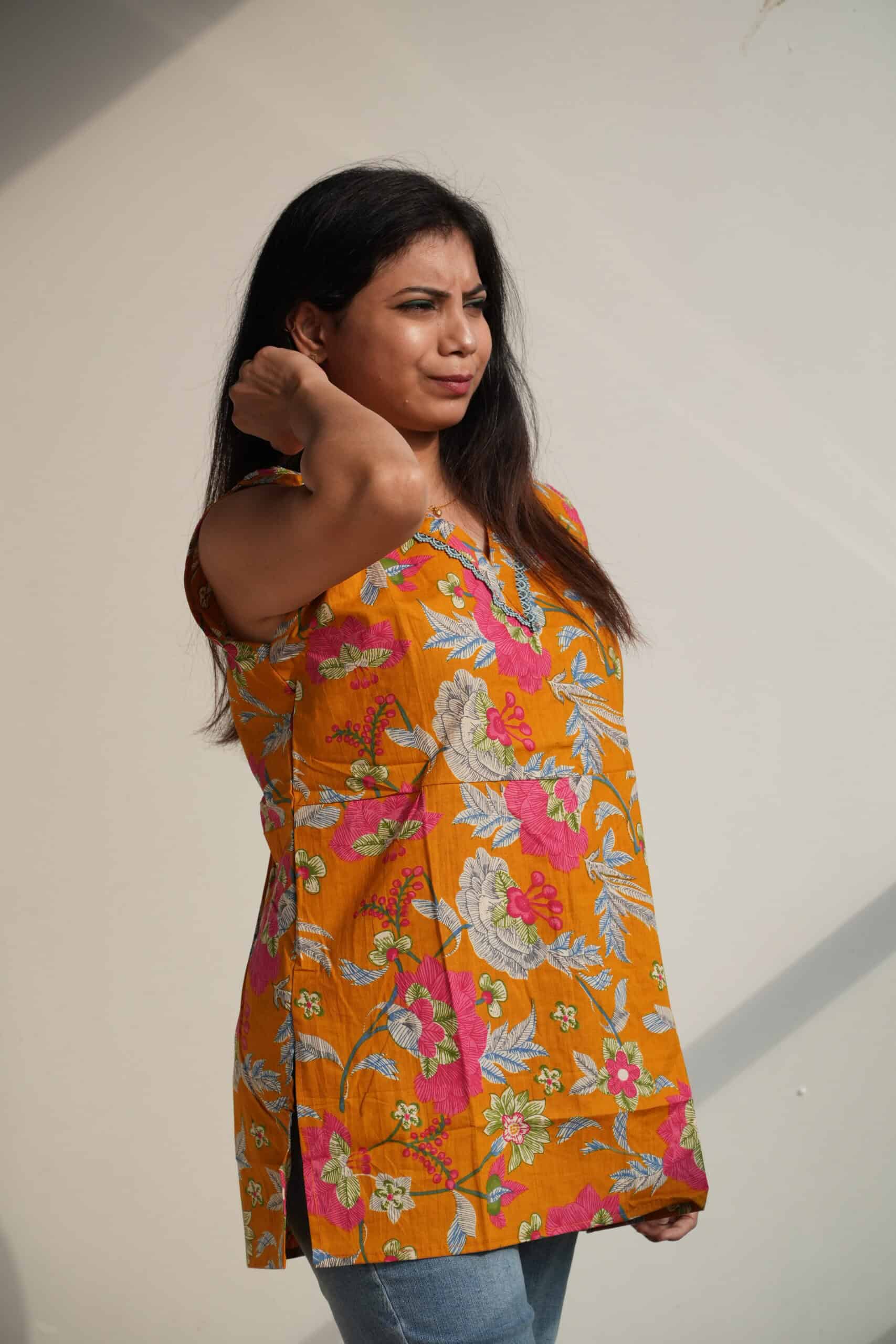 Women's Floral Printed Back Tie V neck Sleevless Cotton Kurti - Image 9