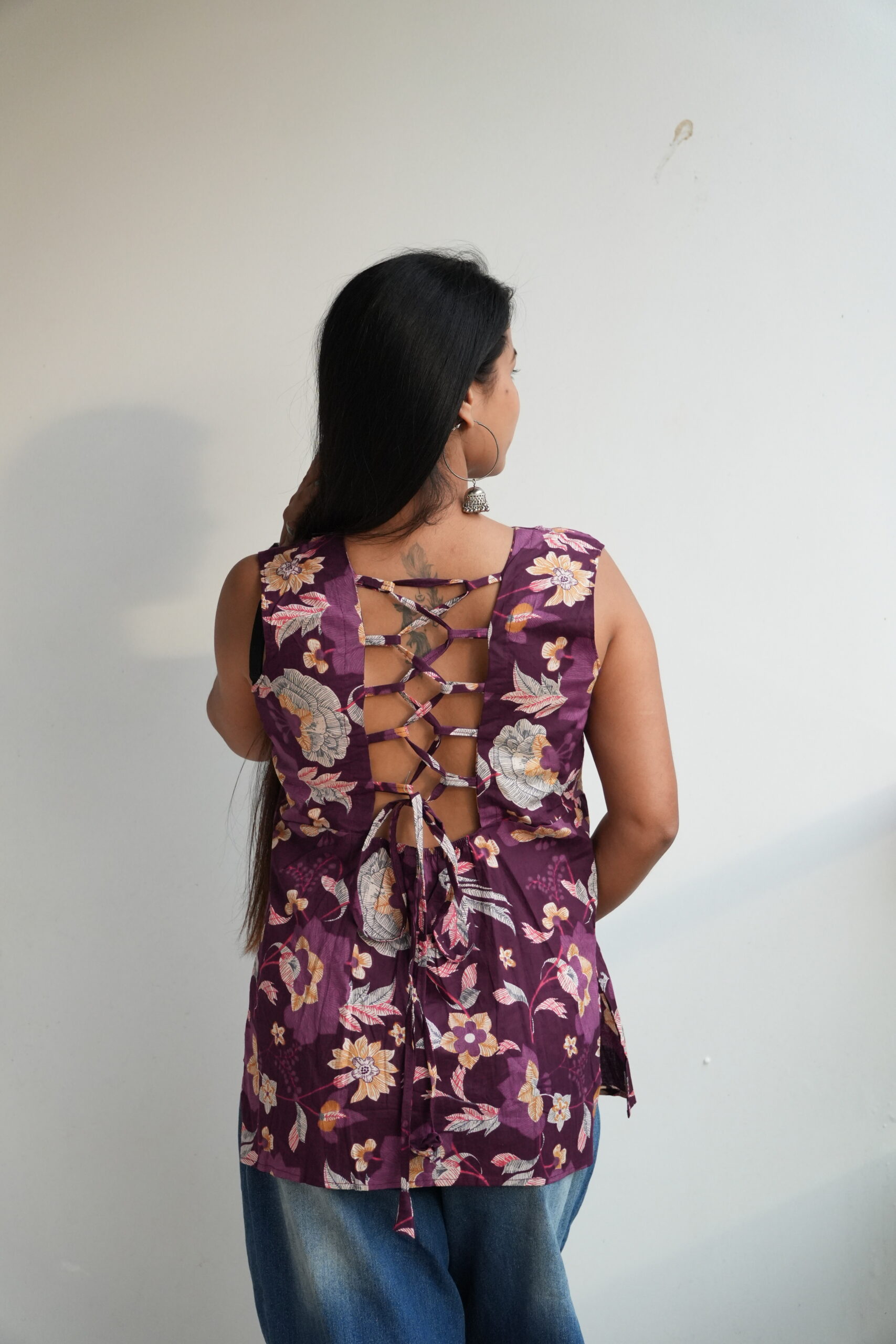Women's Floral Printed Back Tie V neck Sleevless Cotton Kurti - Image 6